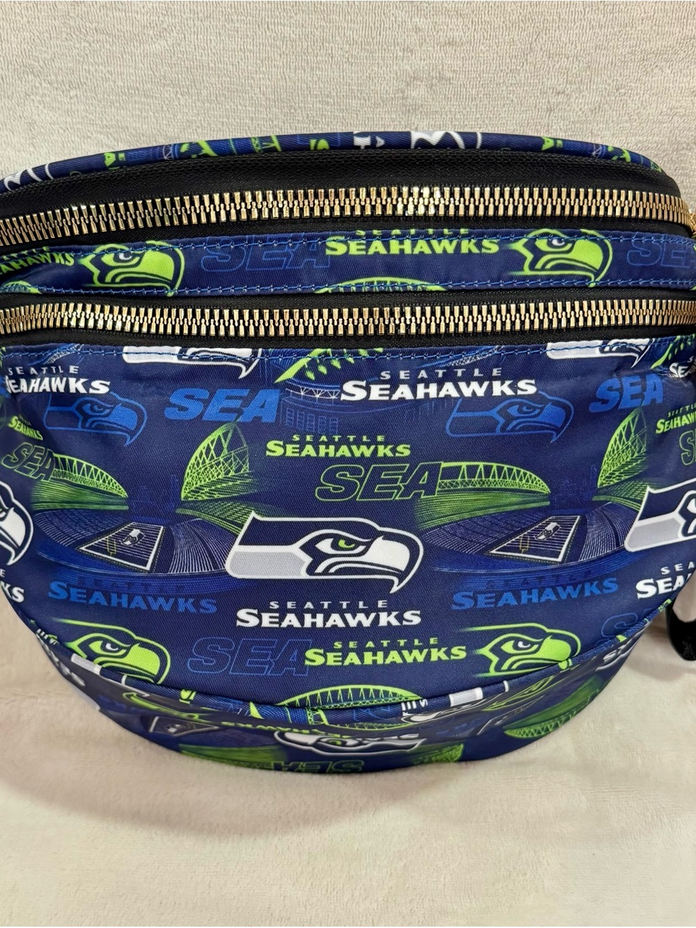 New Seattle Seahawks Navy & Neon Green Crossbody Bum Bag w/ long strap size incl - Picture 5 of 7